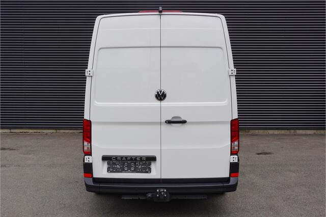 Volkswagen CRAFTER 180pk L4H3/L3H2 Facelift Dubbele cabine Trekhaak Digitaal Dashboard LED Airco Camera Parkeersensoren 7 persoons