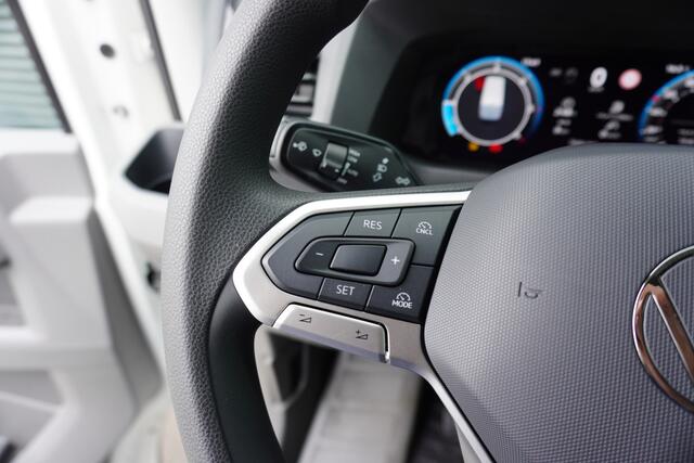Volkswagen CRAFTER 180pk L4H3/L3H2 Facelift Dubbele cabine Trekhaak Digitaal Dashboard LED Airco Camera Parkeersensoren 7 persoons
