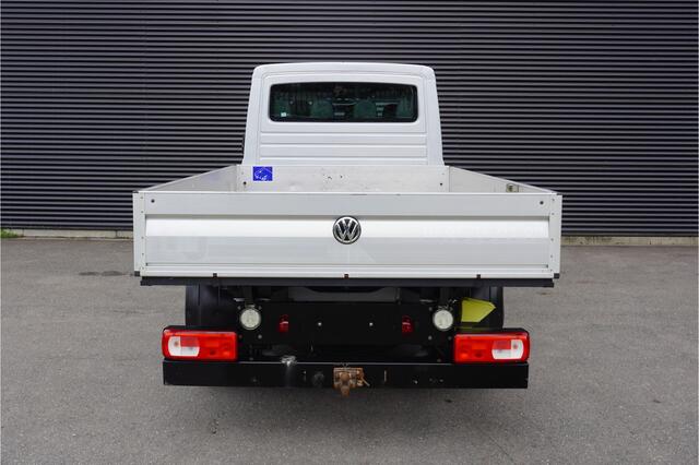 Volkswagen CRAFTER 180pk Automaat Dubbellucht Open laadbak LED Trekhaak Dubbele cabine Cruise control Navigatie