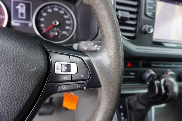 Volkswagen CRAFTER 180pk Automaat Dubbellucht Open laadbak LED Trekhaak Dubbele cabine Cruise control Navigatie
