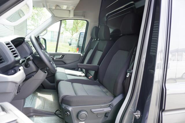 Volkswagen CRAFTER 180pk RWD L4H3/L3H2 Apple carplay Camera Navigatie Parkeersensoren LED 3-zits