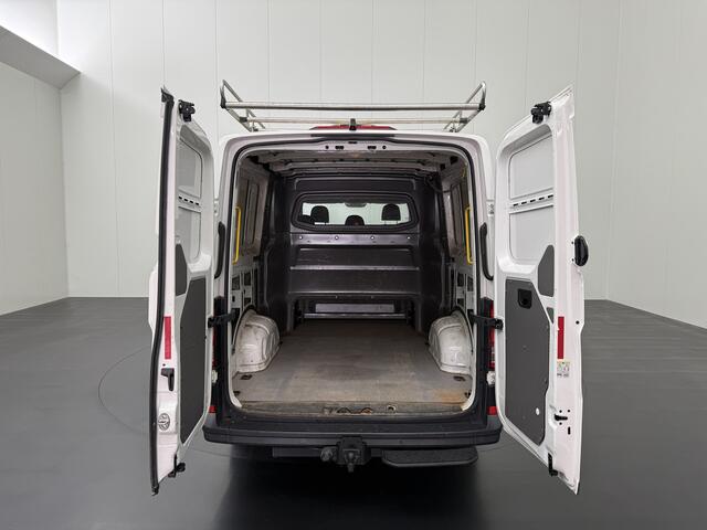 Volkswagen CRAFTER 2.0TDI 140PK Automaat L3H2 Dubbele Cabine | Imperiaal | Trekhaak | Navigatie | Camera | Airco | Cruie