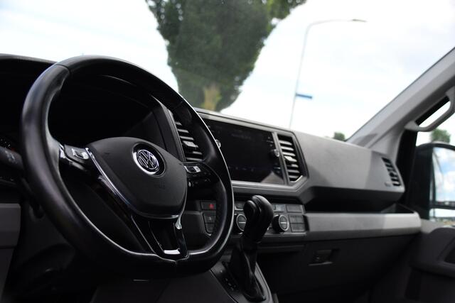 Volkswagen CRAFTER 35 2.0 TDI L3H3 4Motion Black Edition Full options! Adaptieve Cruise, Camera, Carplay, Stoelverwarming, LED, 4x4, Automaat, 177pk, Clima, Trekhaak, Uniek!