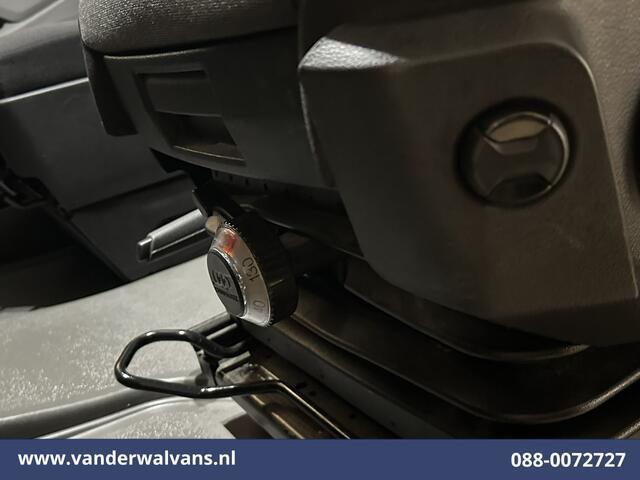 Volkswagen CRAFTER 2.0 TDI 141pk L3H3 L2H2 Euro6 Airco | Navigatie | Apple Carplay | Chauffeursstoel Android Auto, Standkachel, Parkeersensoren, 3000kg trekvermogen