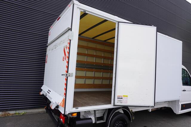 Volkswagen CRAFTER 140pk Bakwagen Laadklep Zijdeur Apple Carplay Airco Cruise control