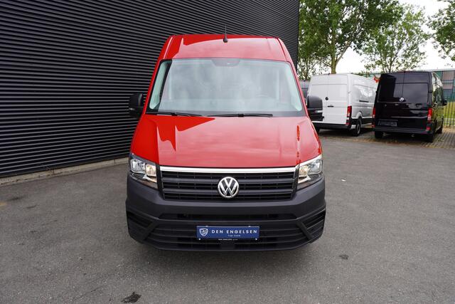 Volkswagen CRAFTER 140pk Automaat L3H3/L2H2 Apple Carplay Camera Stoelverwarming Cruise control Sidebars