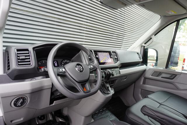 Volkswagen CRAFTER 35 180pk Automaat L3H3/L2H2 LED Navigatie Camera Apple Carplay Cruise control Parkeersensoren