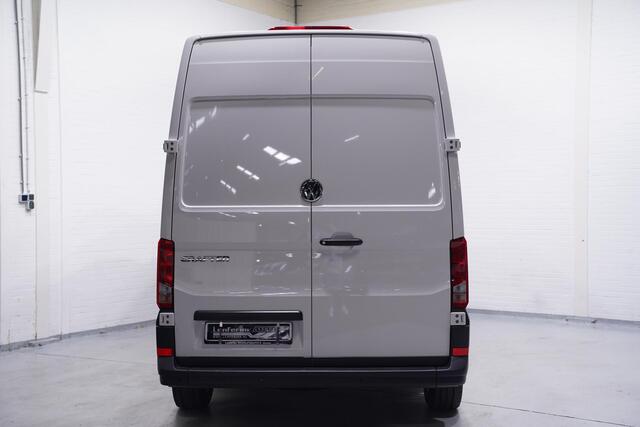 Volkswagen CRAFTER 2.0 TDI 140 pk L4H3 Dubbel Cabine 6p Airco, Cruise control, 17" LMV, Treeplanken, PDC V+A