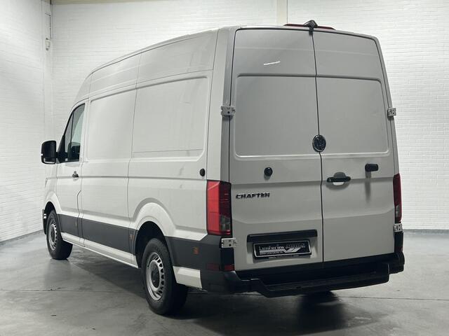 Volkswagen CRAFTER 2.0 TDI 140 pk L3H3 Navi, Camera, Cruise Control Airco, Laadruimte Pakket, PDC V+A, Geveerde Stoel, 3-Zits