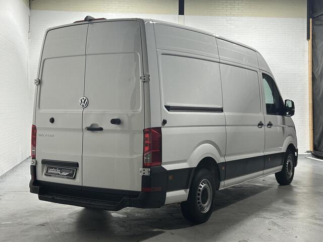 Volkswagen CRAFTER 2.0 TDI 140 pk L3H3 Navi, Camera, Cruise Control Airco, Laadruimte Pakket, PDC V+A, Geveerde Stoel, 3-Zits