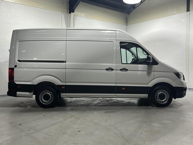 Volkswagen CRAFTER 2.0 TDI 140 pk L3H3 Navi, Camera, Cruise Control Airco, Laadruimte Pakket, PDC V+A, Geveerde Stoel, 3-Zits