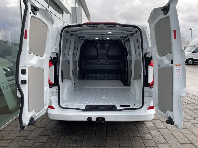 Volkswagen E-Transporter L2 Bulli 218PK | Trekhaak | App Connect | Assistentie Pakket Premium