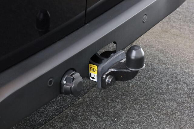 Volkswagen E-Transporter Life Intro 160 kW / 218 pk L2 3500 mm | Warmtepomp | Achteruitrijcamera | Trekhaak | LED | Bijrijdersbank