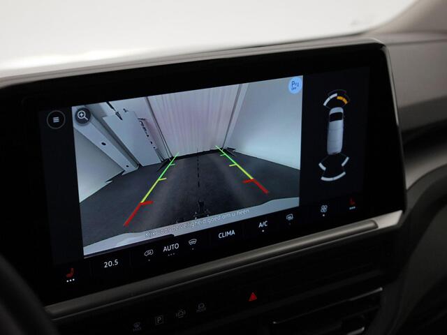 Volkswagen E-Transporter L2H1 Style Intro L2 210KW 286PK Trekhaak | Led | Black Editon | Betimmering | Camera | Stoelverwarming | Navi | Apple Carplay/Android auto | Adaptive cruisecontrol