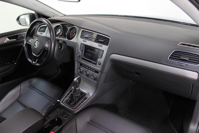 Volkswagen GOLF 1.8 TSI Comfortline | Pano | Camera | Led | Cruise | Leder