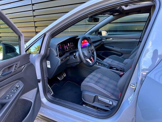 Volkswagen GOLF 2.0 TSI GTI PANO|IQ LIGHT|DCC|ACC|NARDO