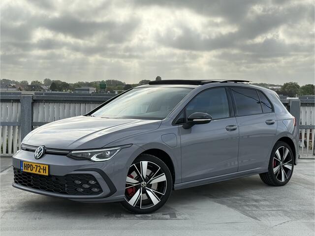 Volkswagen GOLF 1.4 eHybrid GTE | IQ | Pano | Black Style