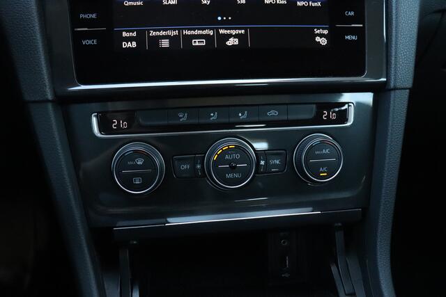 Volkswagen GOLF 1.0 TSI Comfortline | NAVI | LMV | CLIMA | PDC |