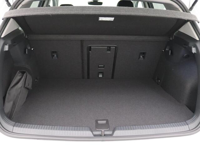 Volkswagen GOLF 1.5 eHybrid Life Edition 204PK DSG Adaptieve Cruise Controle, Navi via Apple Carplay/Android Auto, Achteruitrijcamera, Stoel-Stuurverwarming, Keyless, 17" LM Velgen