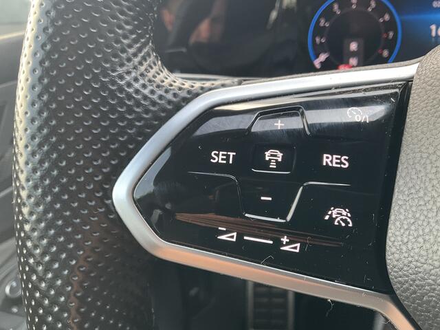 Volkswagen GOLF 1.5 eTSI R-Line Business+ Automaat Sfeerverl Stoel/Stuurverw Adap.Cruise Uitstraling!