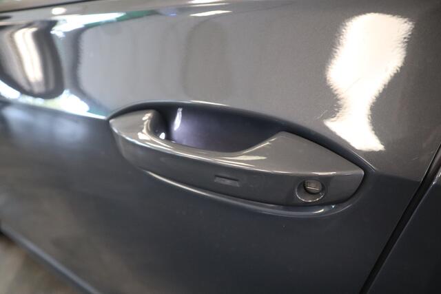 Volkswagen GOLF 2.0 TSI GTI ACC Navi Panoramadak Milltek Uitlaat