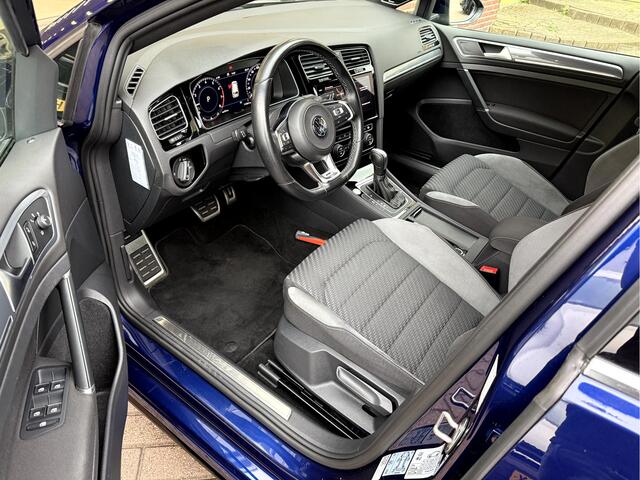Volkswagen GOLF Variant 1.5 TSI Highline R-Line Panoramadak, Camera, Trekhaak