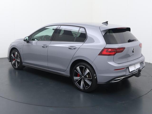 Volkswagen GOLF 1.4 eHybrid GTE | 245 PK | SoH 91% | Trekhaak wegklapbaar | Achteruitrijcamera | IQ.Light LED koplampen |