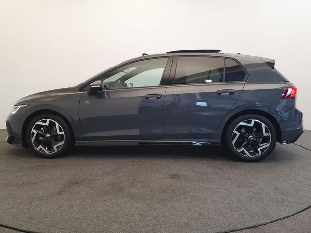 Volkswagen GOLF 8.5 1.5 eTSI 150pk DSG/AUT R-Line Panoramadak, Camera, ACC