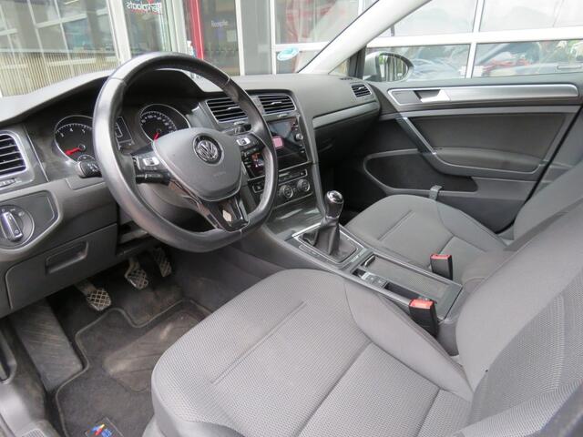 Volkswagen GOLF 1.0 TSI COMFORTLINE / Trekhaak / Navi / Adap.cruise / Clima