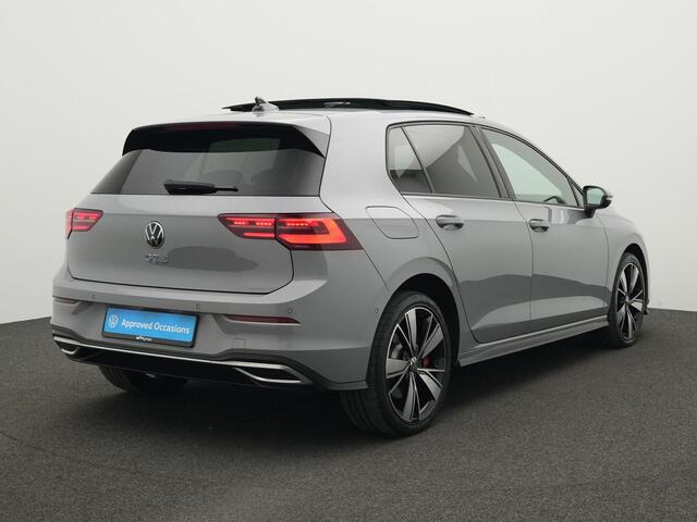 Volkswagen GOLF 1.4 eHybrid 245 pk DSG GTE | Panoramadak | Trekhaak | IQ Light | Achteruitrijcamera | Stoelventilatie | Leder | Head-up display | Stoel-/achterbankverwarming | Adaptieve onderstelregeling (DCC) | Park Assist | Side Assist | 18 inch