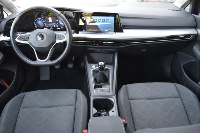 Volkswagen GOLF 1.0 TSI Life Adaptive cruise, Camera, Carplay, DAB, Navi
