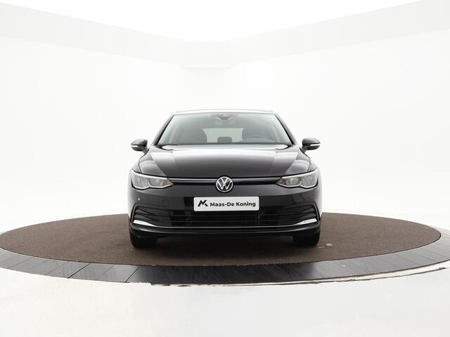 Volkswagen GOLF 1.5 Tsi 150pk Life · Apple/Android Car Play · Navi · P-Sensoren · ACC · DAB · 16'' Inch · Garantie t/m 21-12-2026 of 100.000km