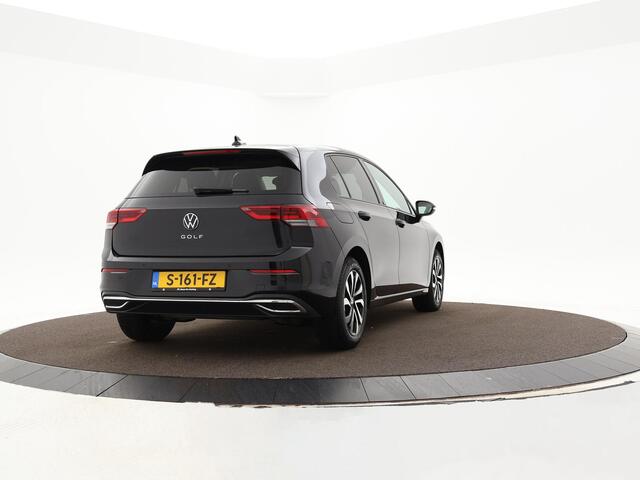 Volkswagen GOLF 1.5 Tsi 150pk Life · Apple/Android Car Play · Navi · P-Sensoren · ACC · DAB · 16'' Inch · Garantie t/m 21-12-2026 of 100.000km