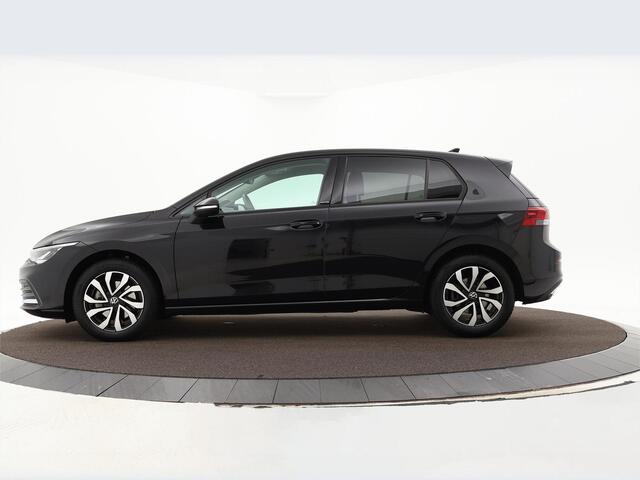Volkswagen GOLF 1.5 Tsi 150pk Life · Apple/Android Car Play · Navi · P-Sensoren · ACC · DAB · 16'' Inch · Garantie t/m 21-12-2026 of 100.000km