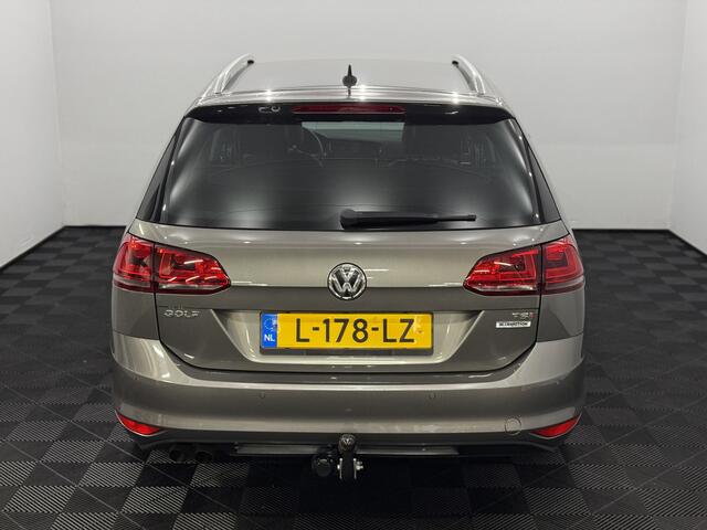 Volkswagen GOLF 1.4 TSI Connected Series R-Line Half leder, Stoelverwarming, Parkeersensoren, Navi, Cruise control, Lendenstoelen