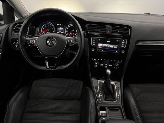 Volkswagen GOLF 1.4 TSI Connected Series R-Line Half leder, Stoelverwarming, Parkeersensoren, Navi, Cruise control, Lendenstoelen