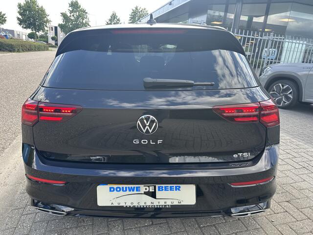 Volkswagen GOLF 1.5 eTSI R-Line Pano-Dak | IQ Light | Stuur & Stoelverw. | Camera
