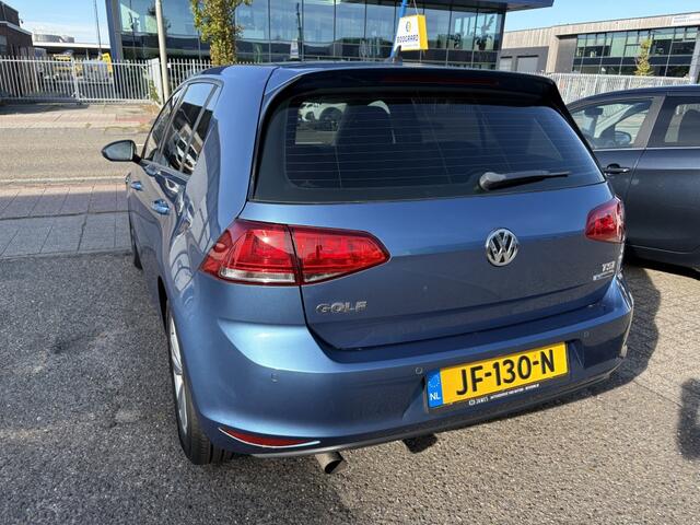 Volkswagen GOLF 1.0 TSI Bns Ed. Con
