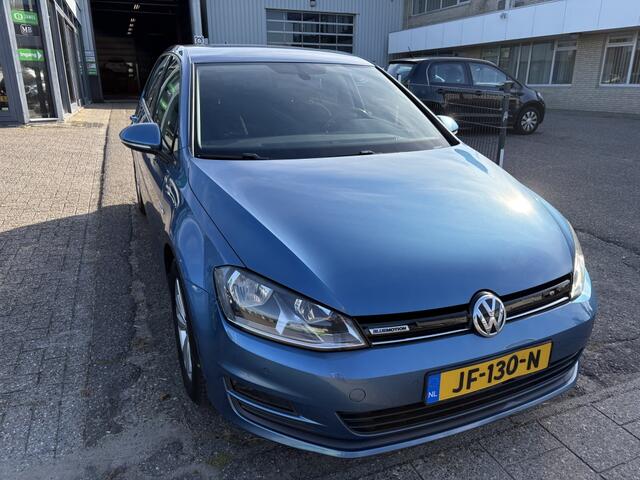 Volkswagen GOLF 1.0 TSI Bns Ed. Con