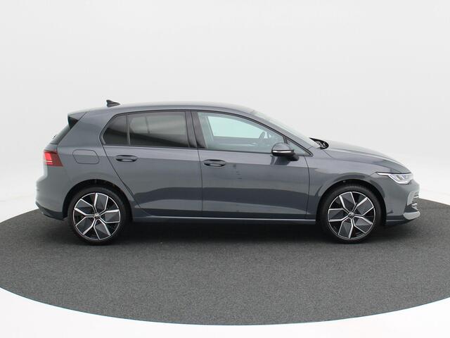 Volkswagen GOLF 1.5 TSi 115 Pk Oranje Edition | Full LED | Carplay | Adaptive Cruise | Camera | Sensoren | Climate Control | 18 Inch | 20.695 Km!!