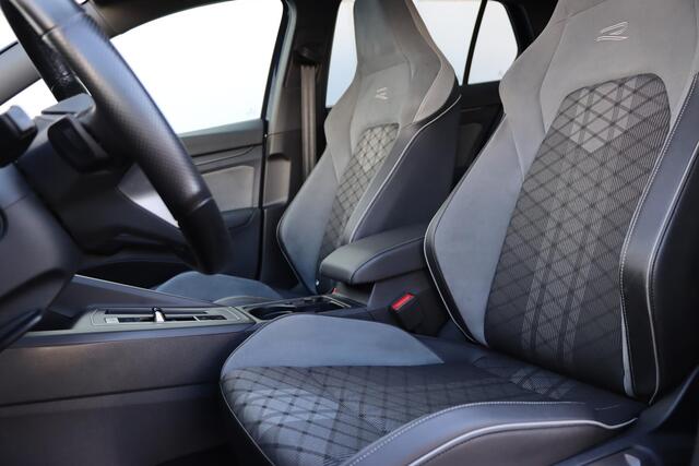 Volkswagen GOLF 1.5 eTSI R-Line 150pk DSG7
