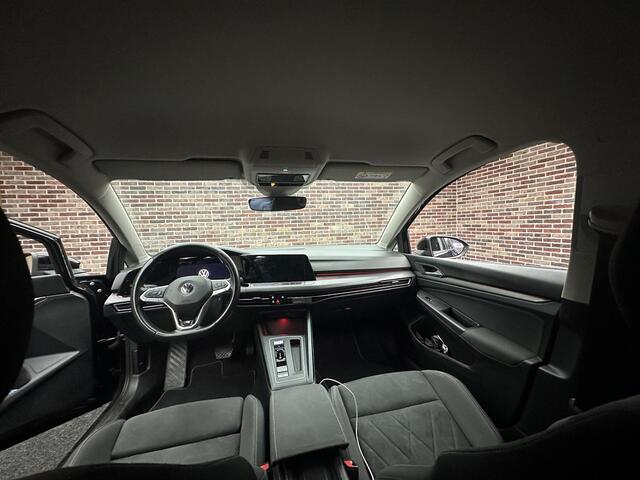 Volkswagen GOLF 1.5 eTSI IQ HEADUP ACC MEMORY CAMERA DSG