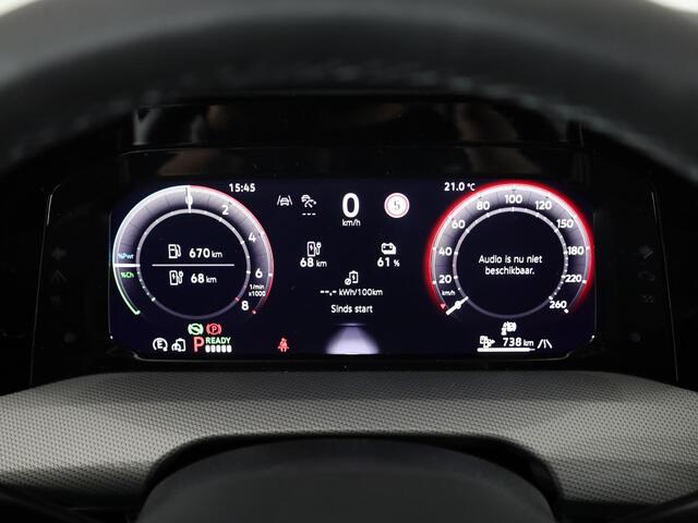 Volkswagen GOLF 1.5 eHybrid Style Edition 204PK | Panoramadak | Wegklapbare trekhaak | Sportonderstel | Led matrix | Stoelverwarming | 18 Inch