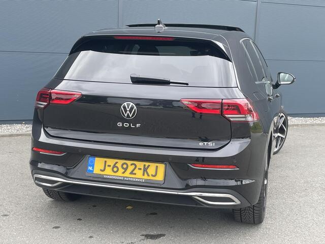 Volkswagen GOLF 1.5 eTSI R-Line | Virtual | Pano | Carplay | Camera