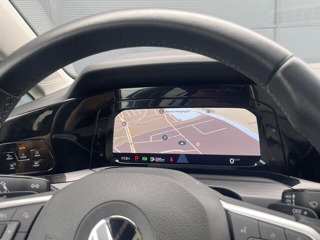 Volkswagen GOLF 1.5 eTSI R-Line | Virtual | Pano | Carplay | Camera