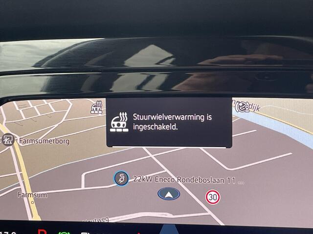 Volkswagen GOLF 1.5 eTSI R-Line | Virtual | Pano | Carplay | Camera