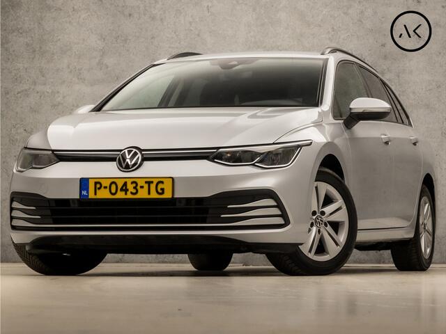 Volkswagen GOLF Variant 1.0 eTSI Sport Life Automaat (APPLE CARPLAY, GROOT NAVI, CLIMATE, STUUR/STOELVERWARMING, SFEERVERLICHTING, PARKEERSENSOREN, GETINT GLAS, SPORTSTOELEN, LM VELGEN, ADAPTIVE CRUISE, NIEUWSTAAT)