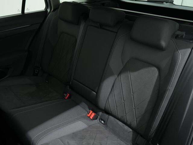 Volkswagen GOLF Variant 1.5 eTSI 150PK STYLE DSG7 | Comfortstoelen Memory | Trekhaak | Pack Winter | Pack LED