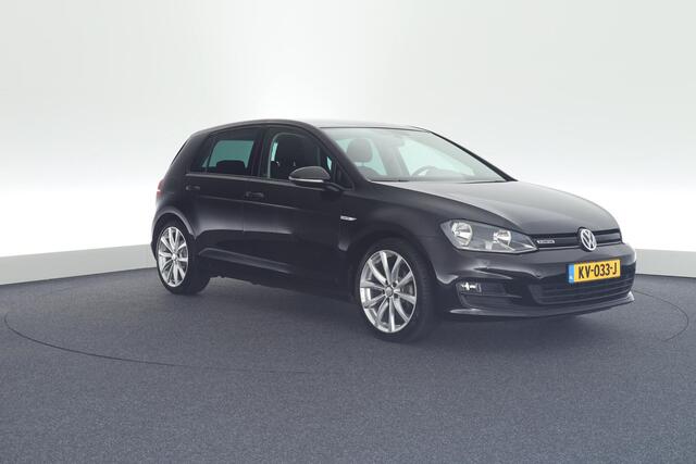 Volkswagen GOLF 1.0 TSI 116pk Highline Bluemotion Trekhaak Camera Navigatie