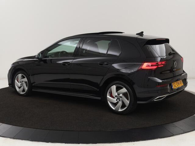 Volkswagen GOLF 1.4 eHybrid GTE | Panoramadak | Camera | Carplay | Navigatie | Adaptive cruise | Sportstoelen | Sfeerverlichting | PHEV | Plug In